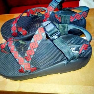 Chacos men's size 9